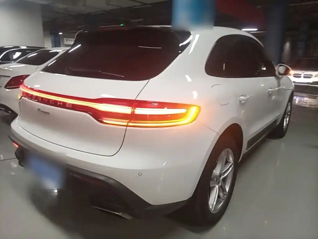 Porsche Macan — миниатюра 7