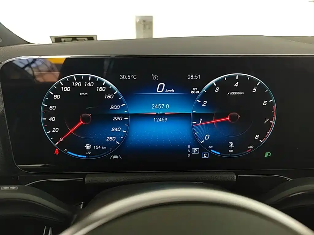 Mercedes-Benz GLA — миниатюра 12