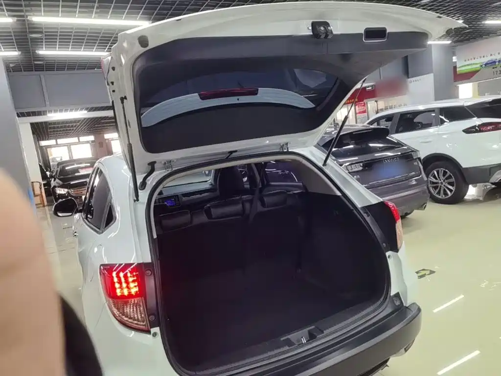 Honda Vezel — миниатюра 19