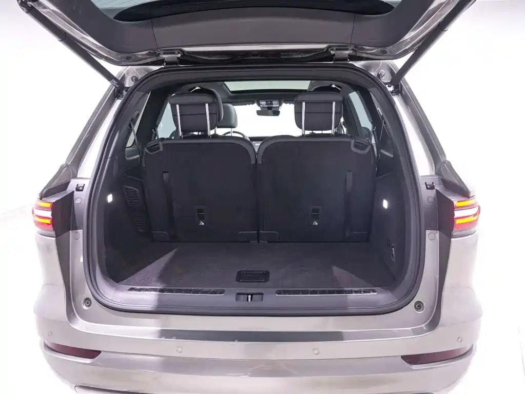Li Auto Li ONE — миниатюра 20