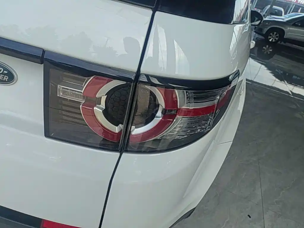 Land Rover Discovery Sport — миниатюра 8