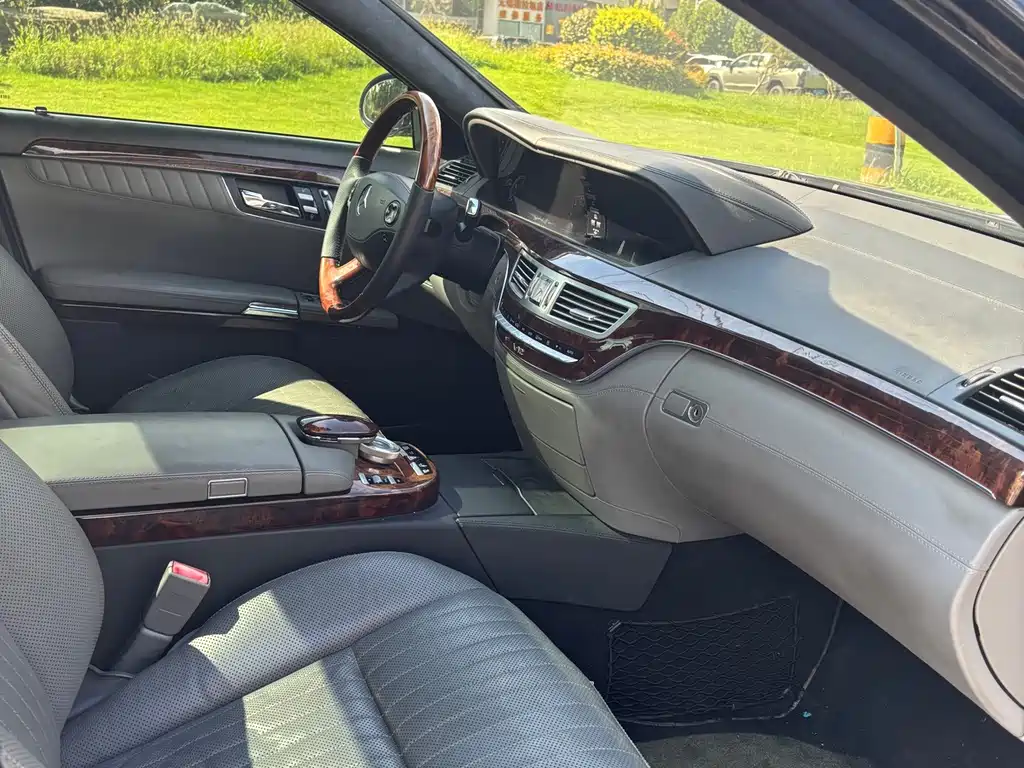 Mercedes-Benz S-Class — миниатюра 4