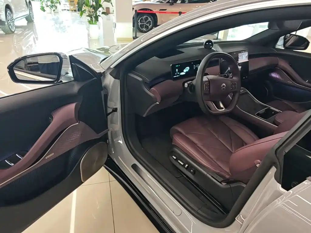 NIO ET5T — миниатюра 16