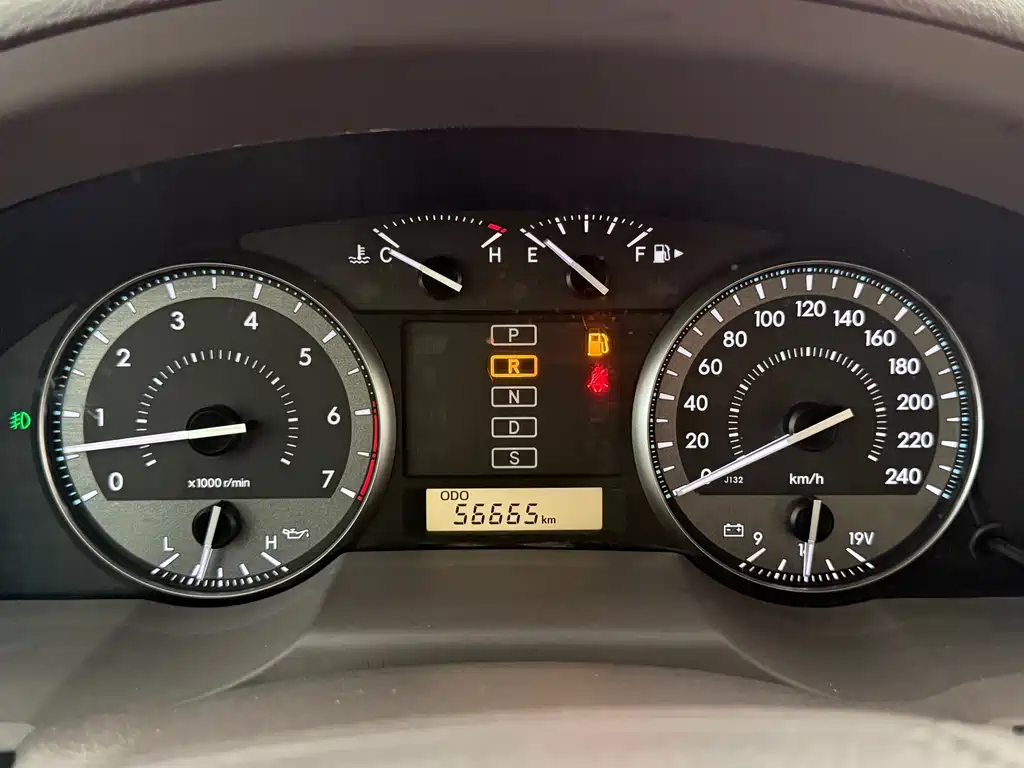 Toyota Land Cruiser 2018 4.0L AT