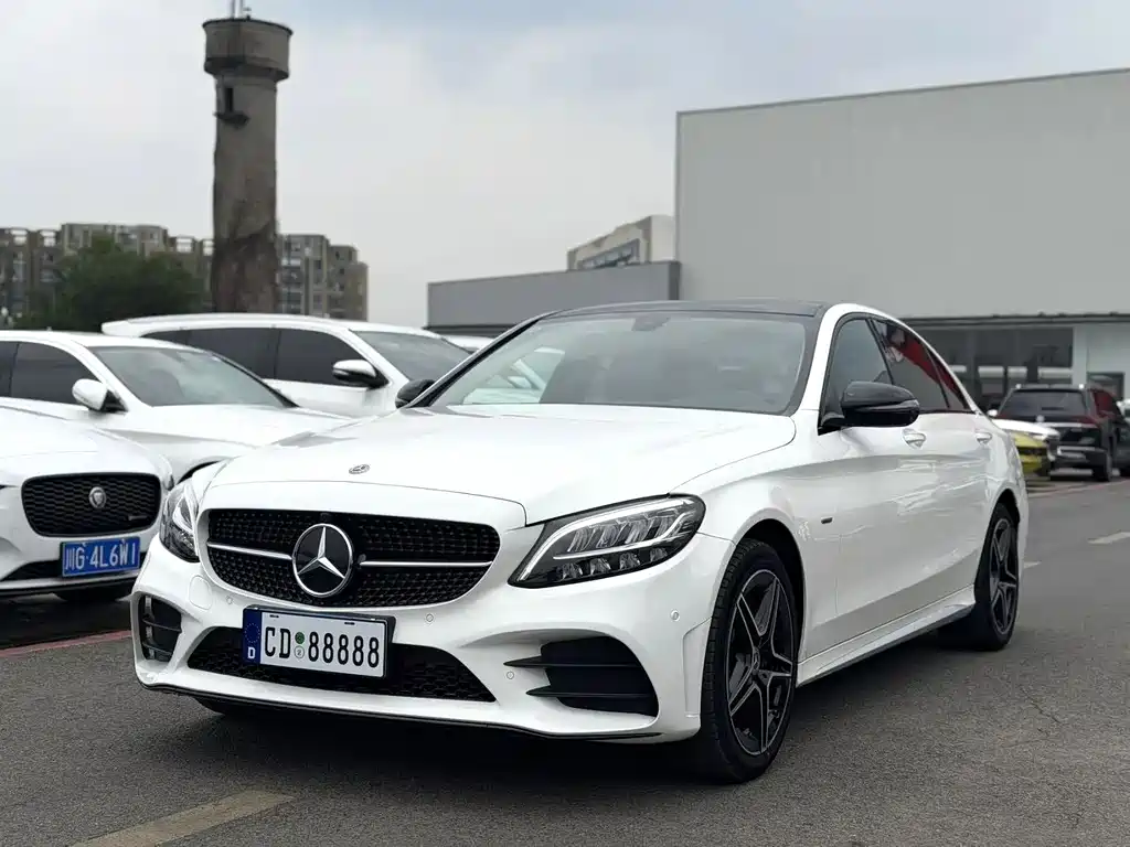 Mercedes-Benz C-Class 2021