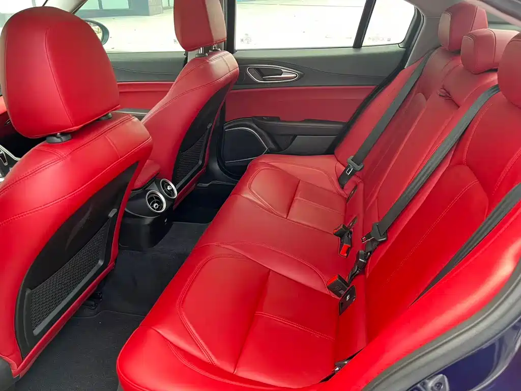 Alfa Romeo Giulia — миниатюра 5