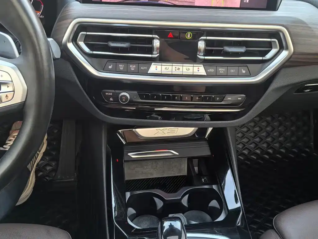 BMW X3 — миниатюра 9