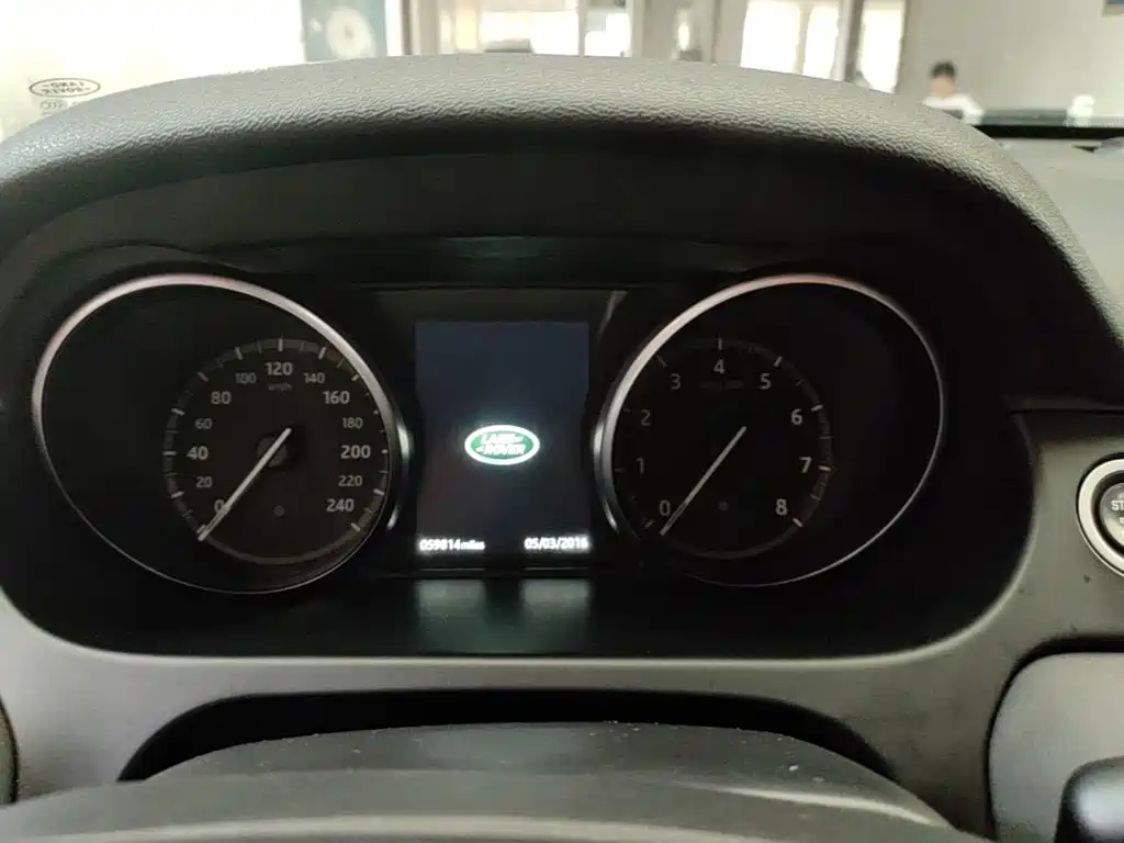 Land Rover Discovery Sport — миниатюра 12
