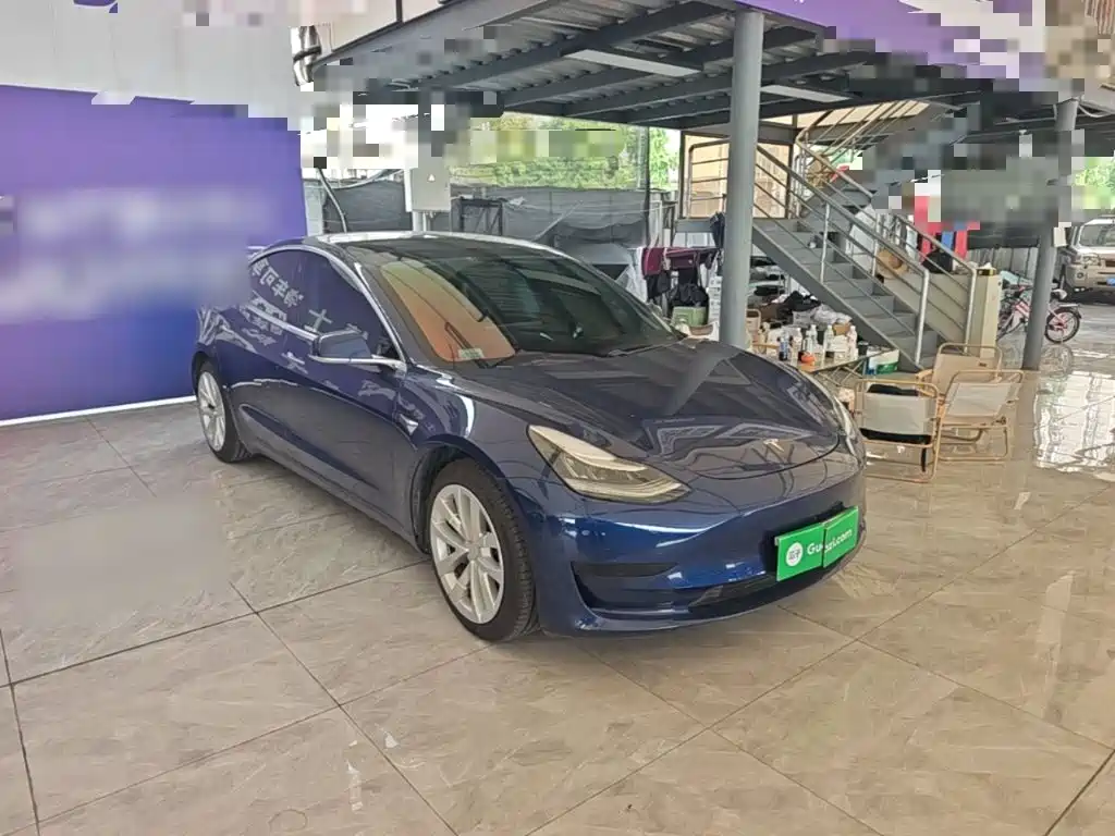 Tesla Model 3 — миниатюра 4