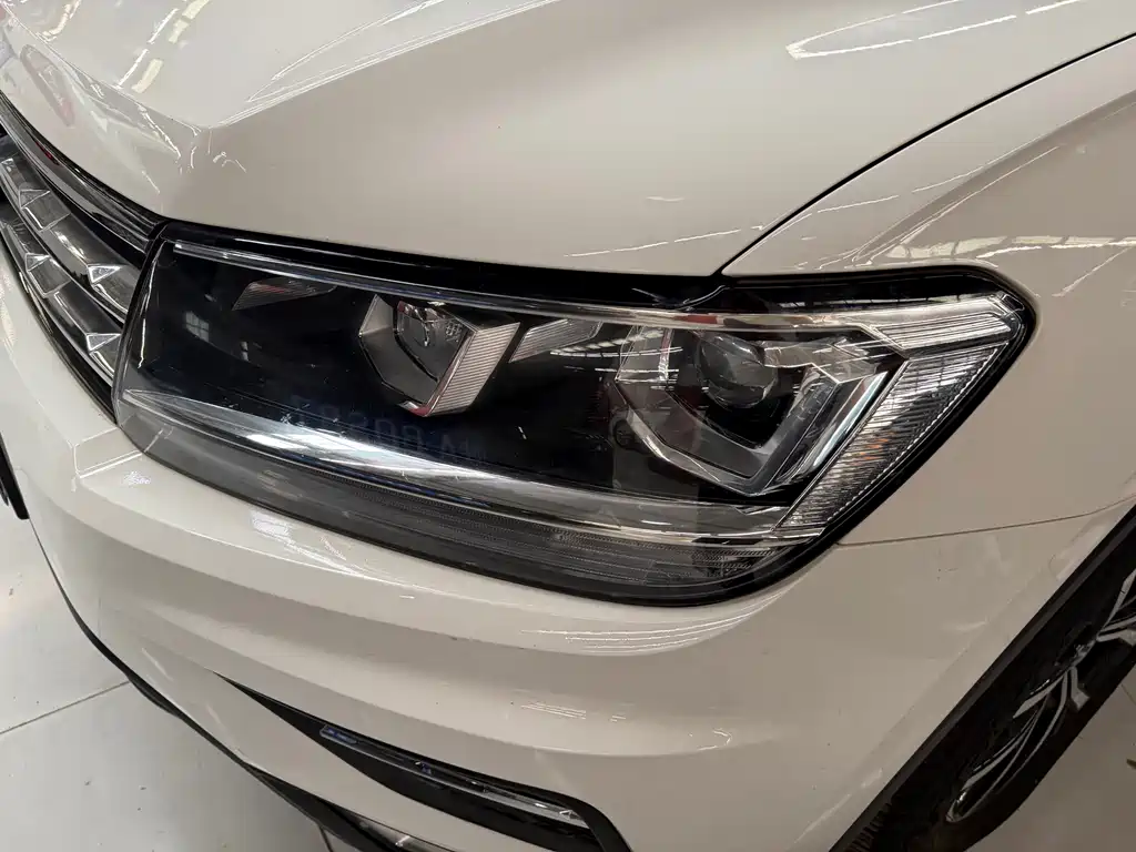 Volkswagen Tiguan L — миниатюра 4