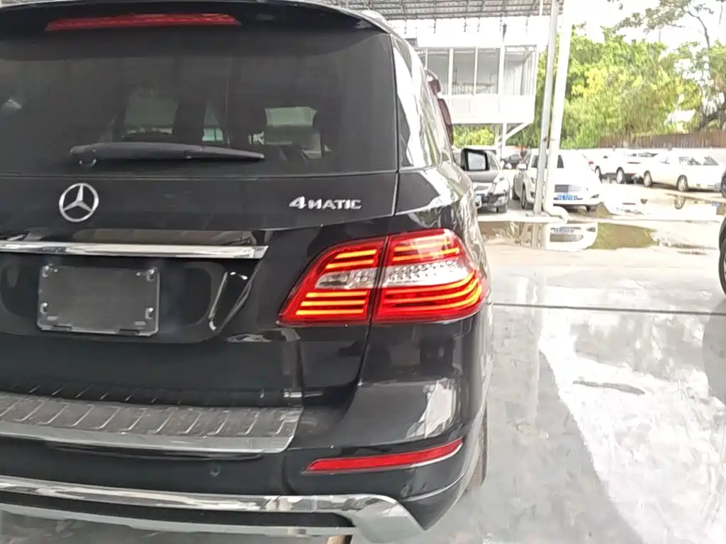Mercedes-Benz M-Class — миниатюра 8