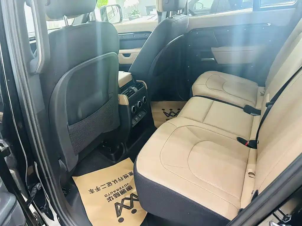 Land Rover Defender — миниатюра 6