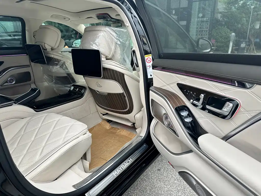 Mercedes-Benz S-Class — миниатюра 10