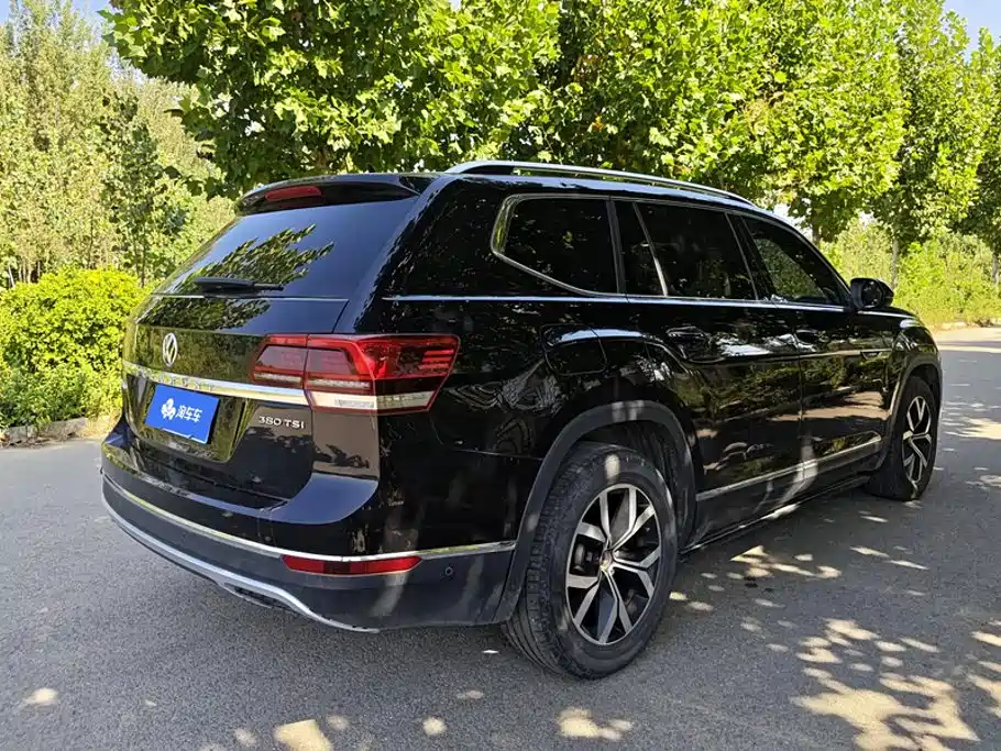 Volkswagen Teramont — миниатюра 3