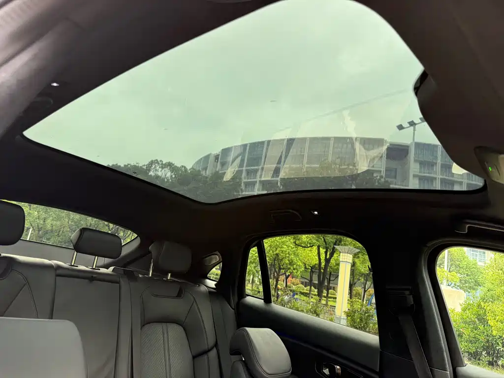 NIO EC6 — миниатюра 11