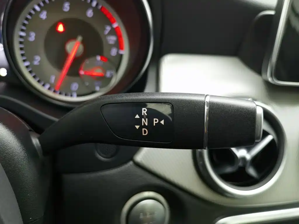 Mercedes-Benz GLA — миниатюра 13