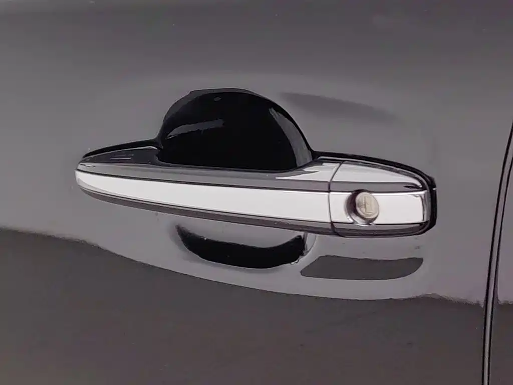 Toyota Crown — миниатюра 18