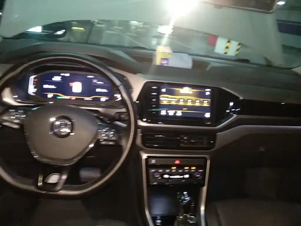 Volkswagen T-Cross — миниатюра 10