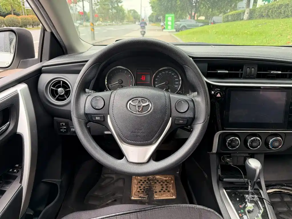 Toyota Corolla — миниатюра 14