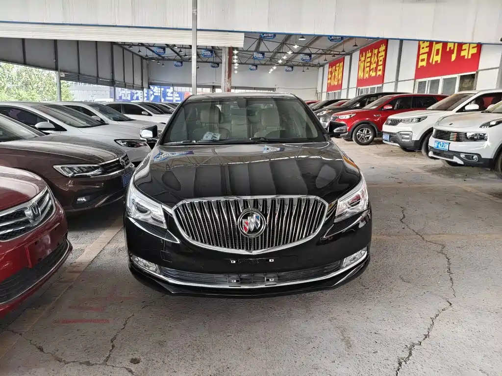 Buick LaCrosse 2.4L SIDI Leading Comfort Type, фото 2