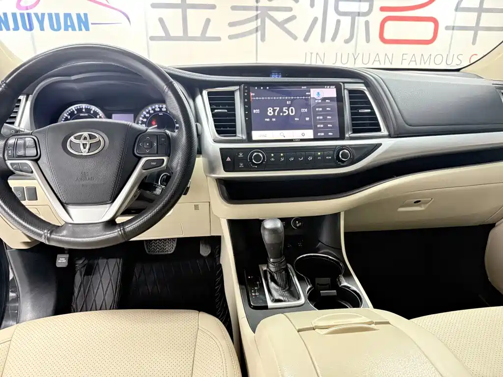 Toyota Highlander — миниатюра 12