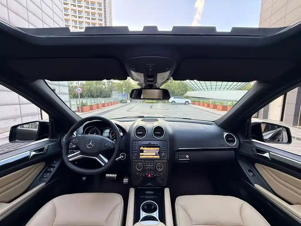 Mercedes-Benz M-Class — миниатюра 4