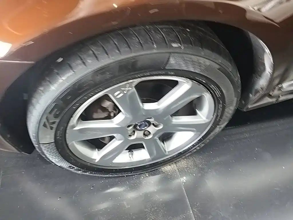 Volvo XC60 (Import) — миниатюра 23