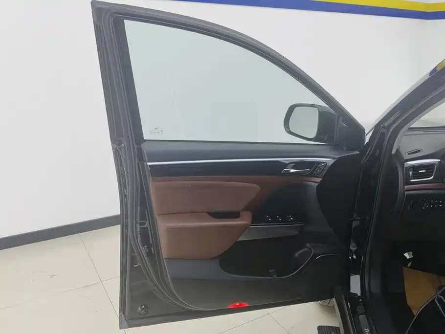 GAC Motor Trumpchi GS8 — миниатюра 7