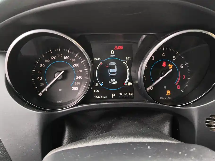 Jaguar F-PACE — миниатюра 14
