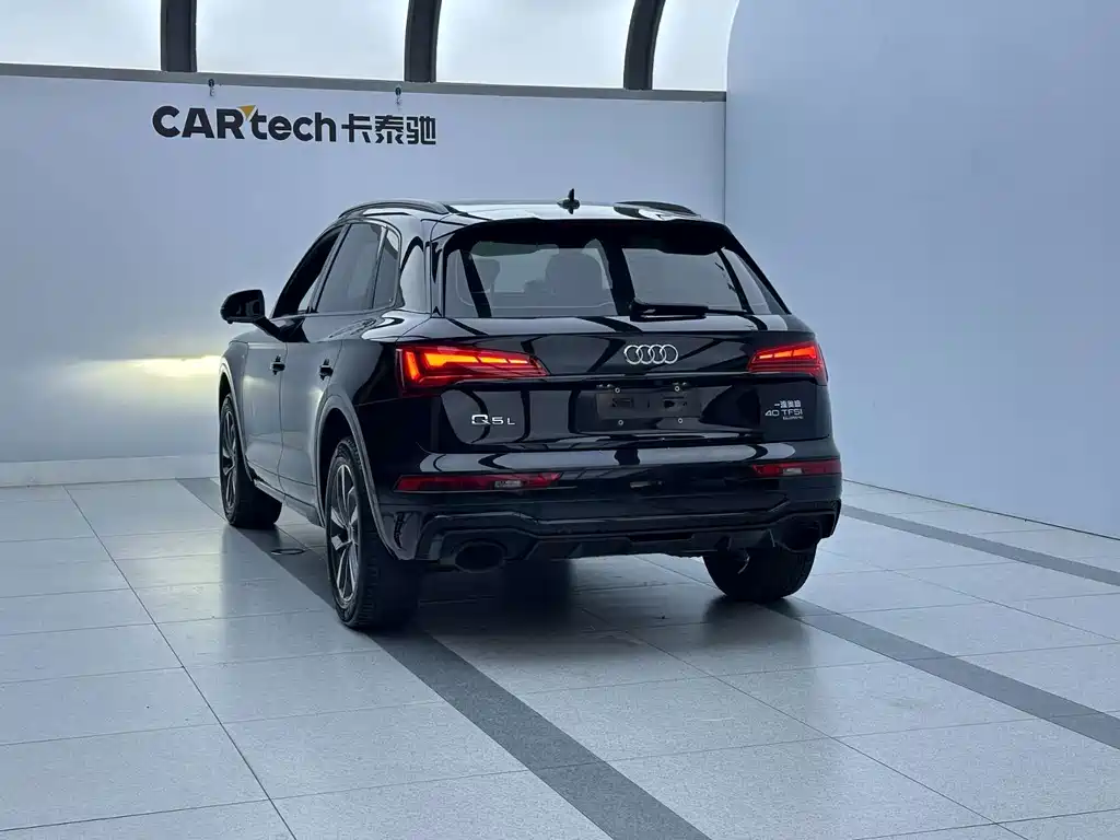 Audi Q5L — миниатюра 9
