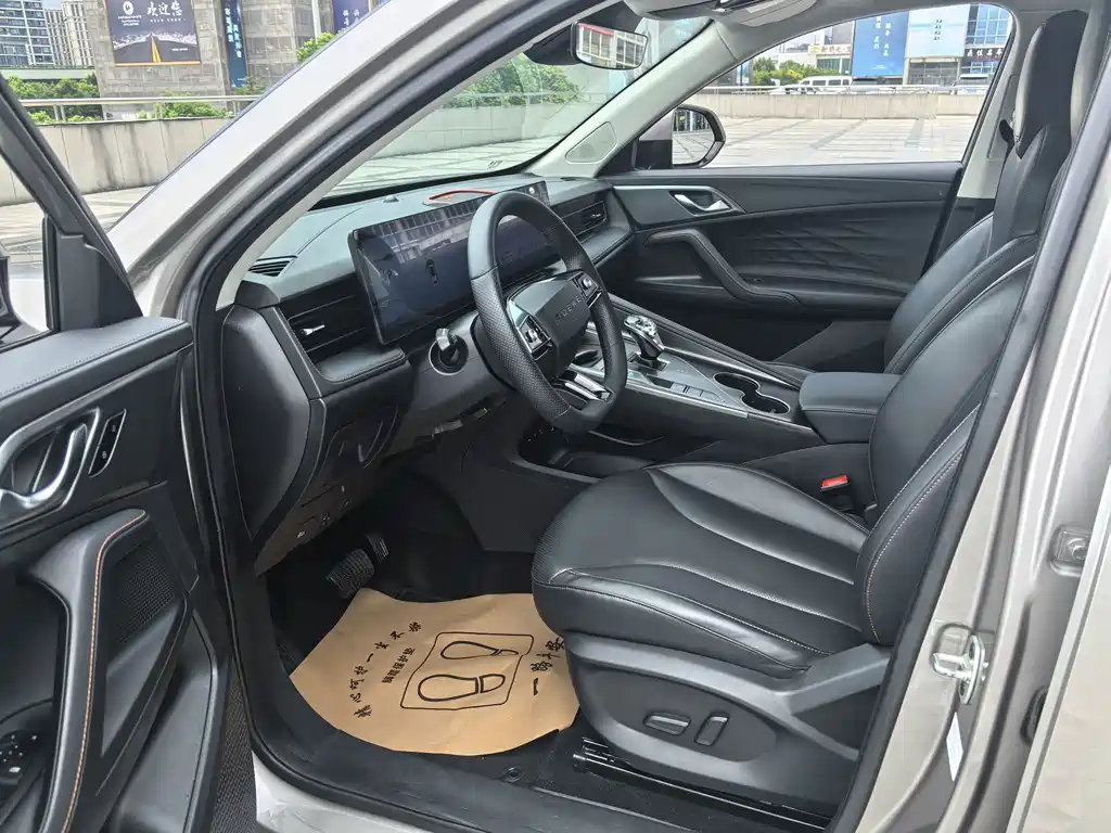 Roewe RX5 New Energy — миниатюра 8