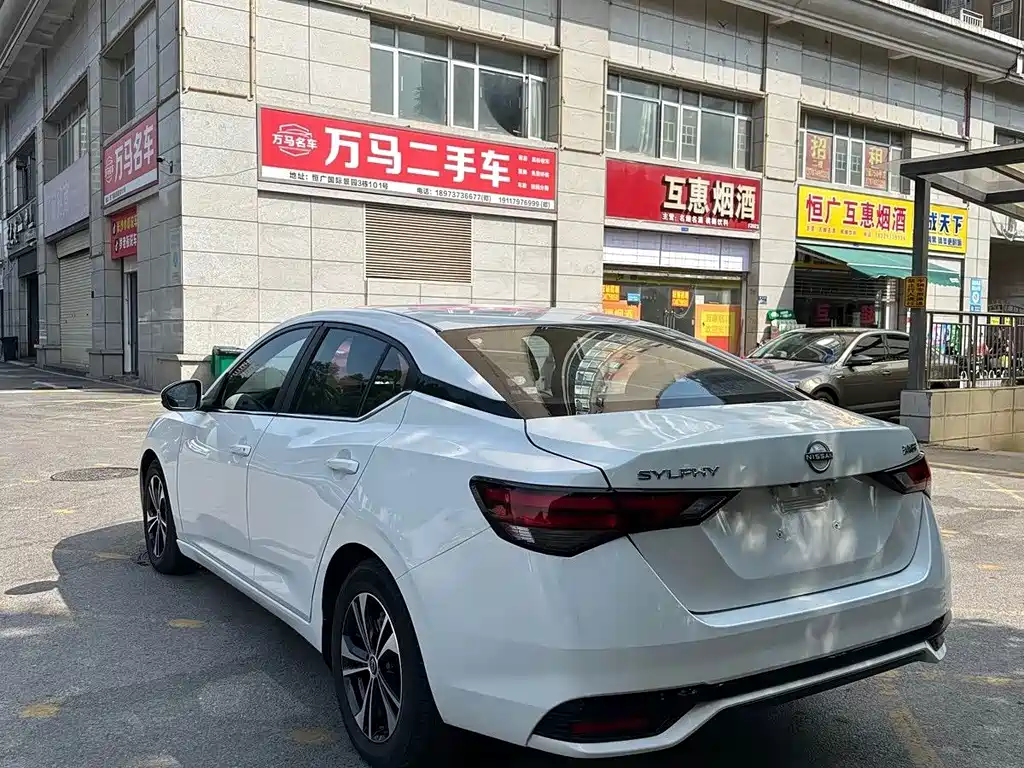 Nissan Sylphy — миниатюра 9