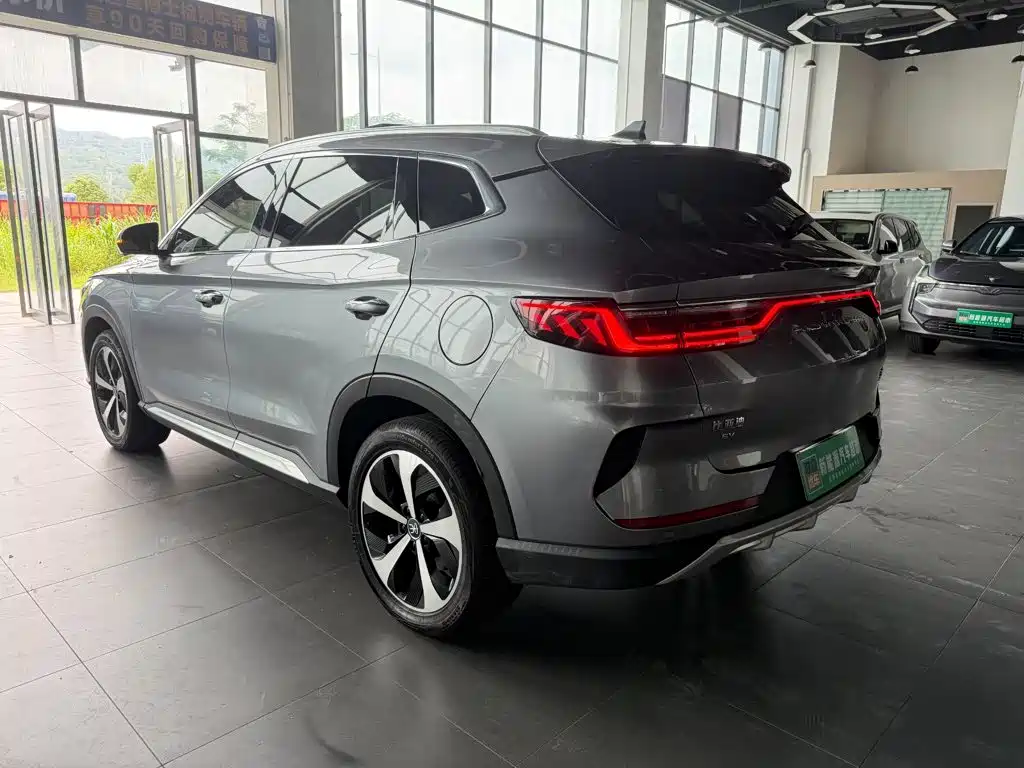 BYD PLUS New Energy — миниатюра 5