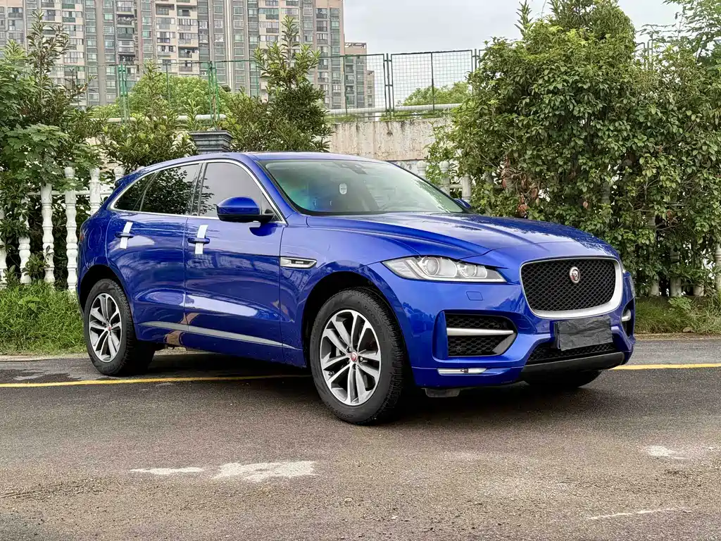 Jaguar F-PACE — миниатюра 3