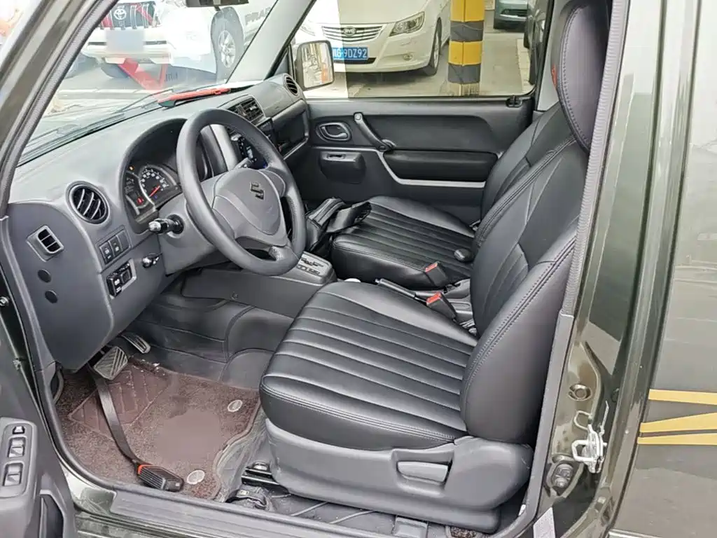 Suzuki Jimny — миниатюра 15