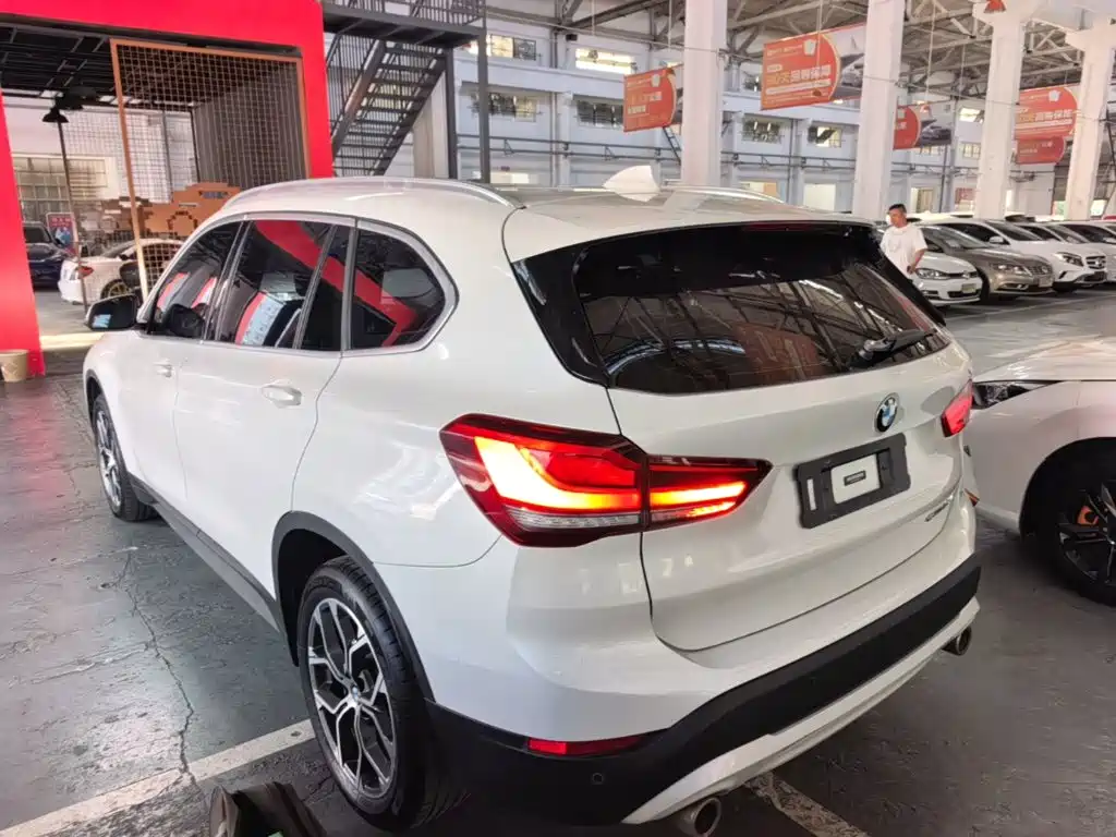 BMW X1 — миниатюра 5