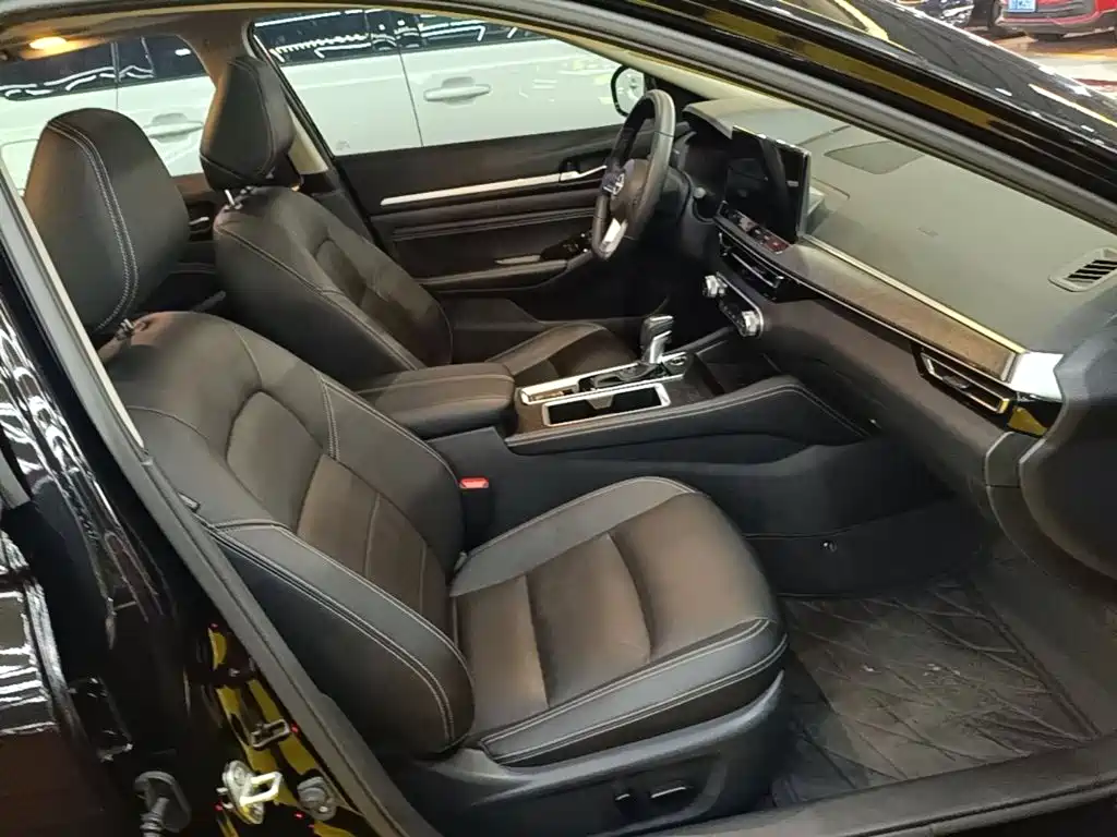 Nissan Teana — миниатюра 20