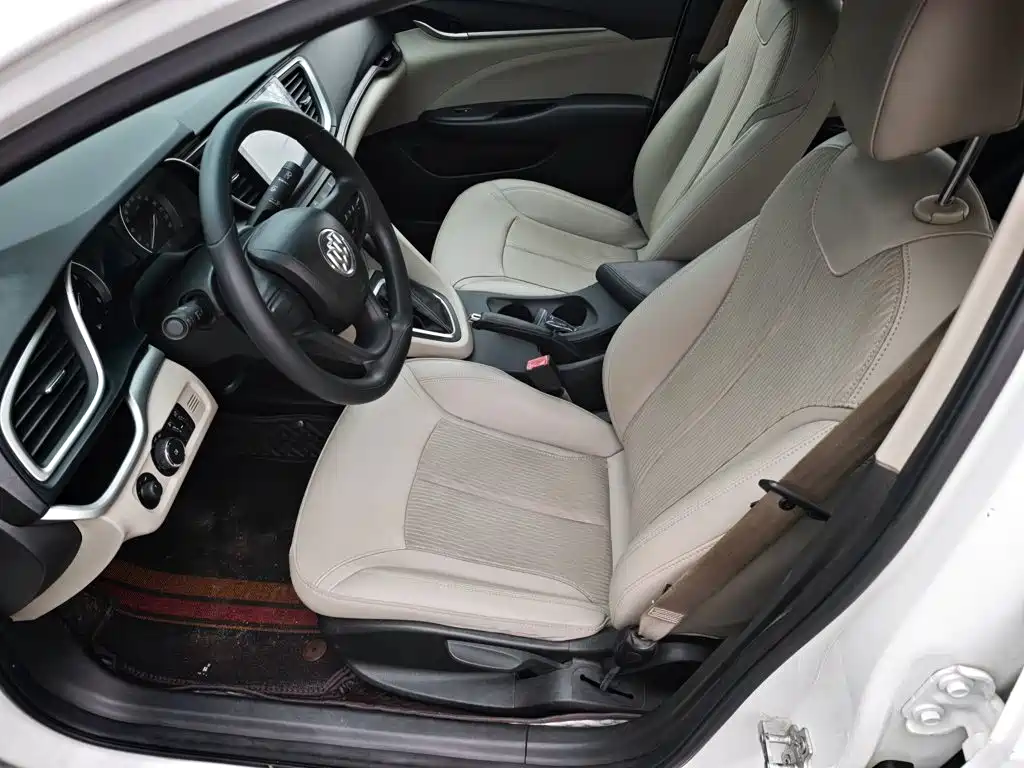 Buick Excelle — миниатюра 7