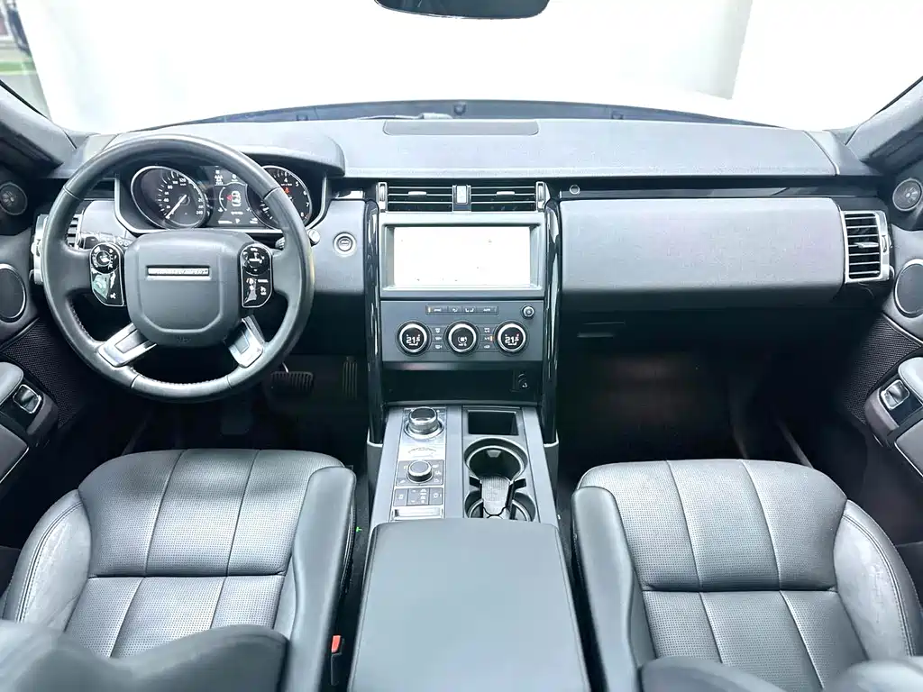 Land Rover Discovery — миниатюра 7