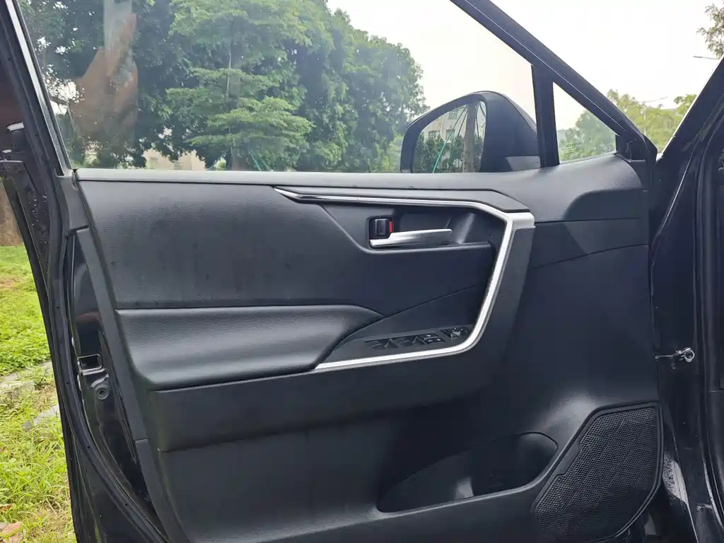 Toyota Wildlander — миниатюра 13