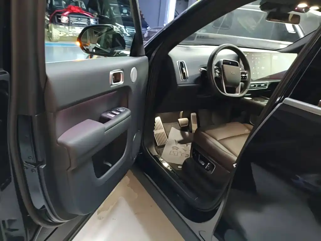Li Auto Li L9 — миниатюра 16