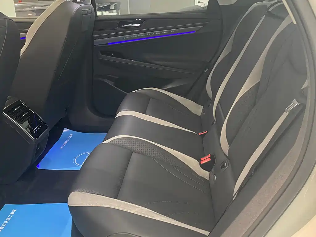 Volkswagen ID.7 VIZZION — миниатюра 7