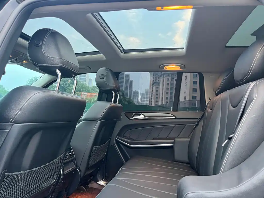 Mercedes-Benz GL-Class — миниатюра 16