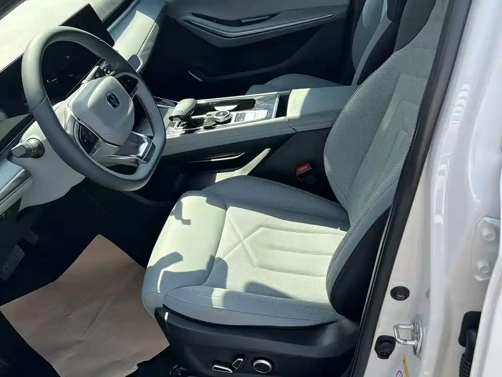 Changan Ruicheng PLUS — миниатюра 4