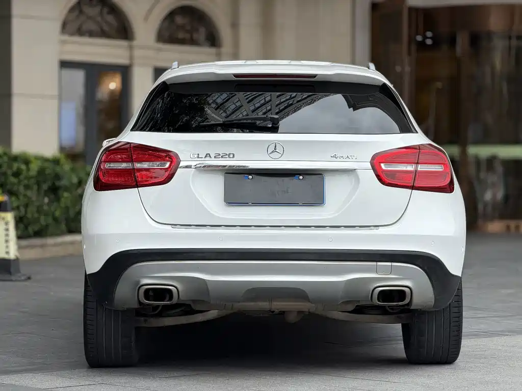 Mercedes-Benz GLA — миниатюра 9