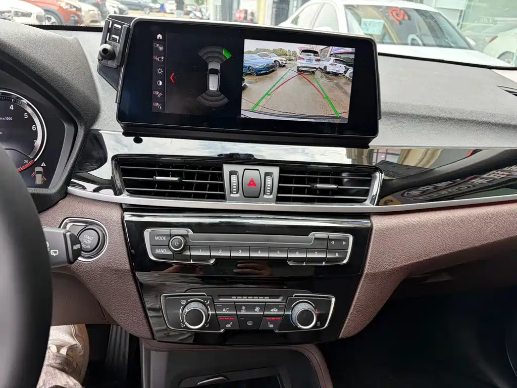 BMW X1 — миниатюра 13