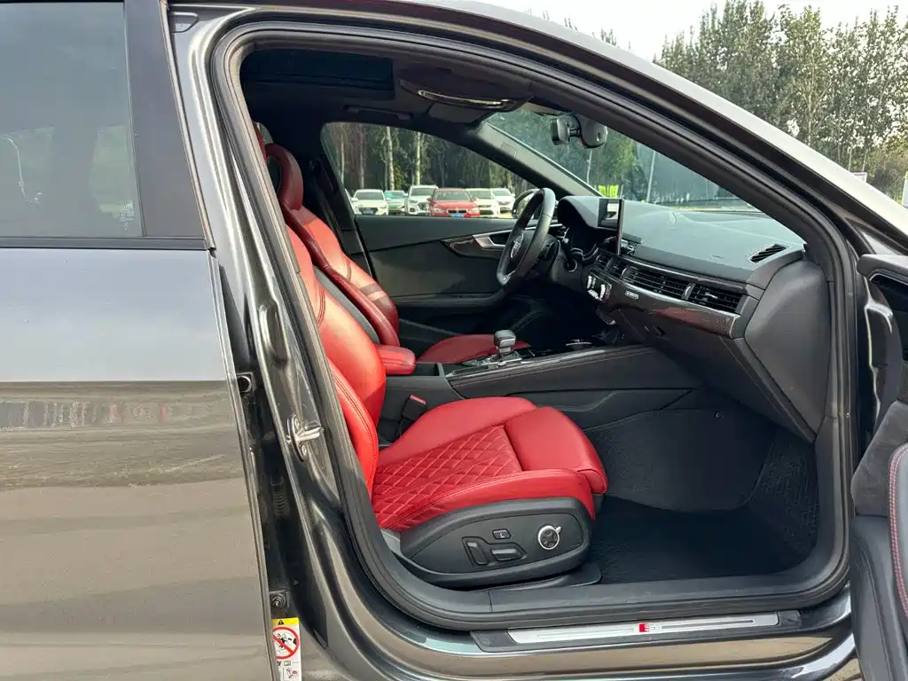 Audi S4 — миниатюра 17