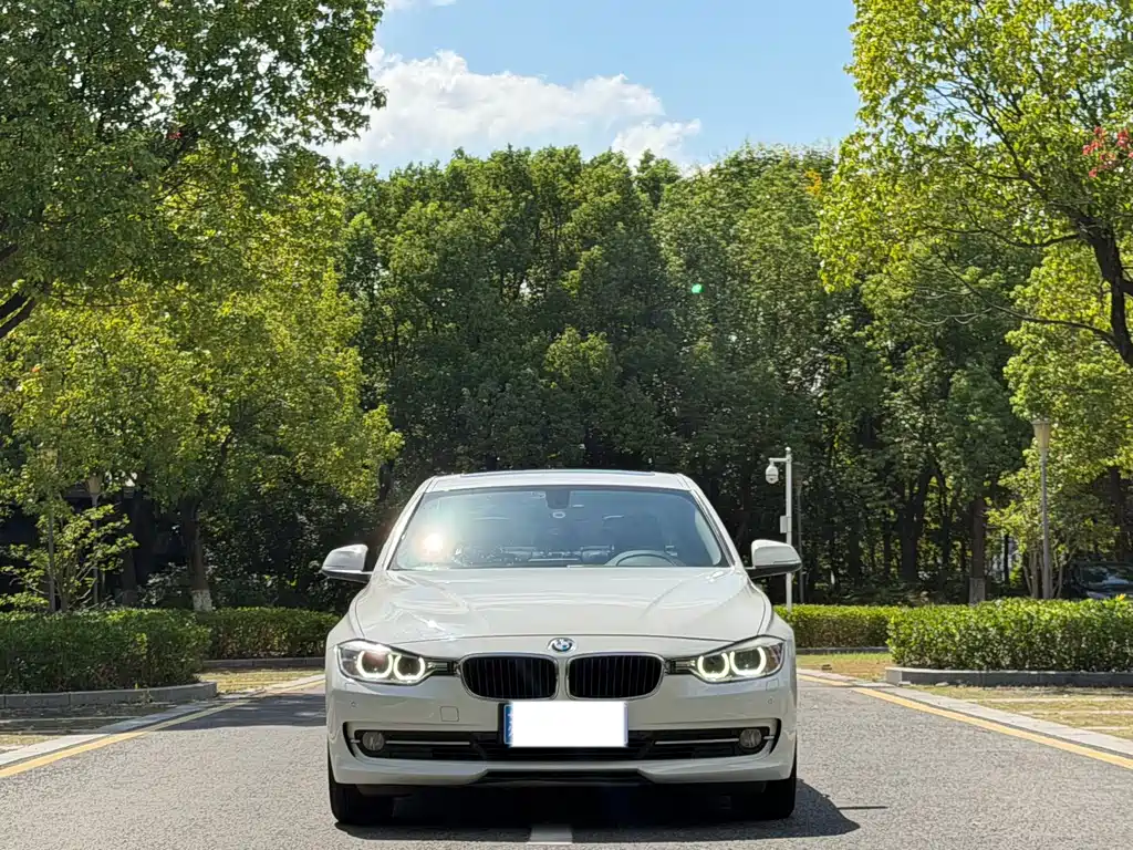 BMW 3 Series — миниатюра 2