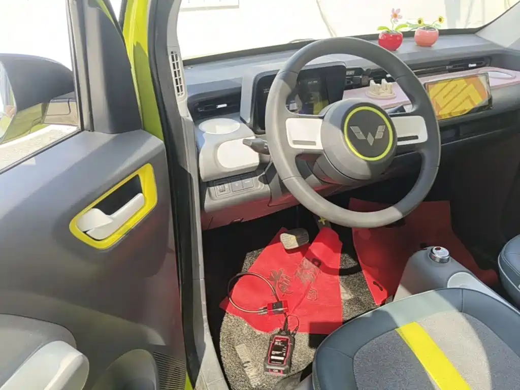 Wuling MINIEV — миниатюра 16