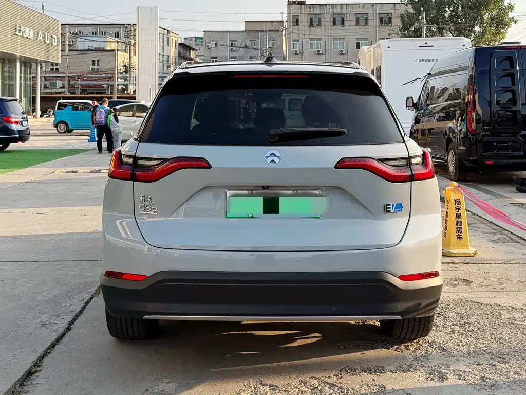 NIO ES8 — миниатюра 4